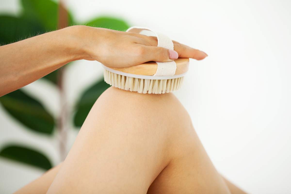 Does dry brushing help lymphatic drainage?