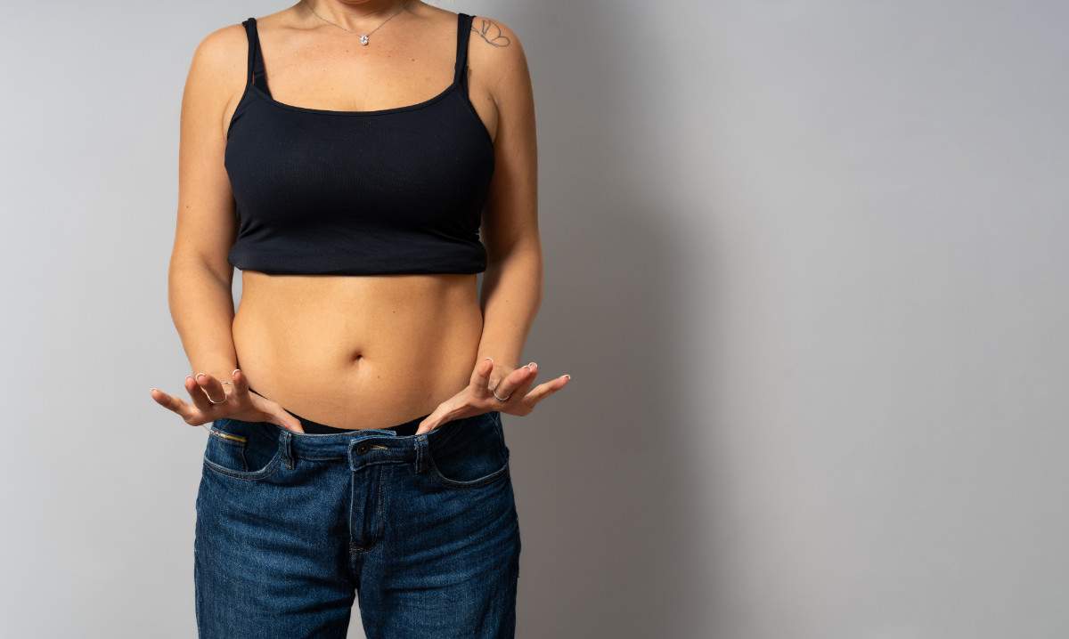 what does a hormonal belly look like